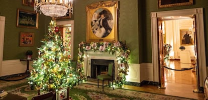 El público puede visitar las distintas estancias de la Casa Blanca decoradas por Navidad durante todo el mes de diciembre.