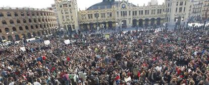 La manifestación de estudiantes en la Estació del Nord de Valencia.