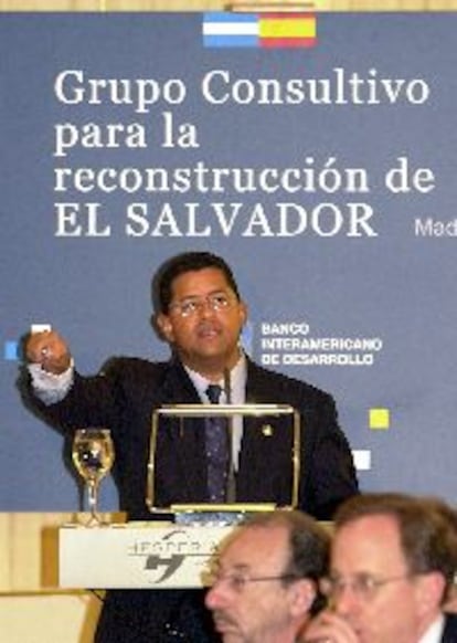 El presidente de El Salvador, Francisco Flores, ayer en Madrid.