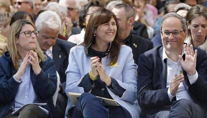 Elsa Artadi, Laura Borràs y Quim Torra, durante la presentación de las listas de JxCat en Barcelona.