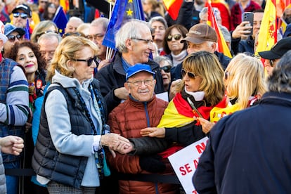 La expresidenta de la Comunidad de Madrid y ministra, Esperanza Aguirre, en la concentración. 