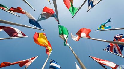international flags