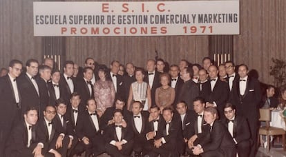Fiesta de graduación de la promoción de 1971.