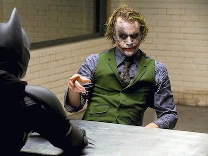 El Joker de Heath Ledger se reía de Batman. Al fin y al cabo, el disfraz del héroe es bastante más ridículo que el del villano.