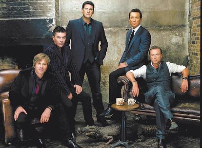 <b>Así son Spandau Ballet 30 años después de fundarse. Ahora usan corbata. </b>