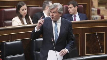 El portavoz del Ejecutivo, Méndez de Vigo, en el Congreso.