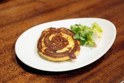 Suflé de tortilla de patata en la barra de Los Caprichos de Meneses