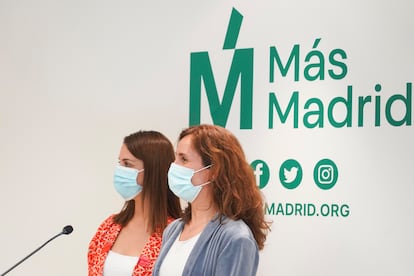 Maestre (izquierda) y Mónica García en su presentación frente a la nuevas directivas municipal y regional de Más Madrid el 20 de julio