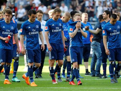 Jugadores del Hamburgo tras perder la pasada jornada contra el Eintracht.