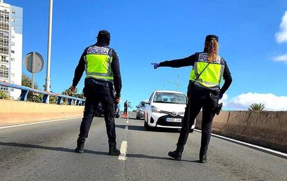 Control de la Guardia Civil en Las Palmas de Gran Canaria