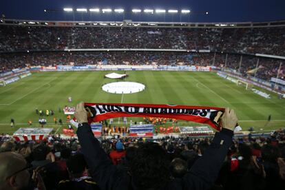 Vista general del Calderón durante el homenaje a Luis Aragonés