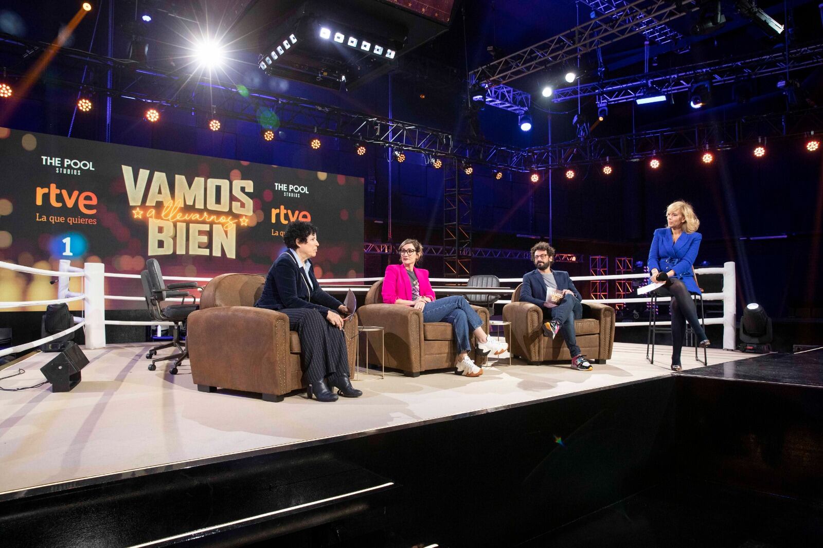 Miriam García Corrales, Ana Morgade, Marc Amorós y María Eizaguirre en el plató del programa durante su presentación.