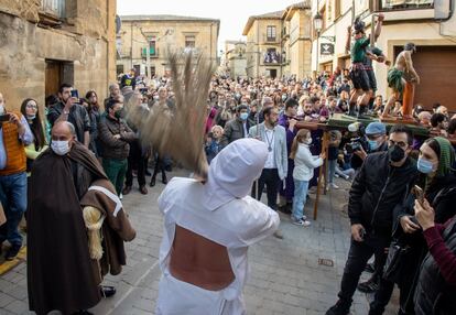 Procesión en La Rioja, el pasado abril.