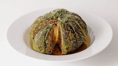 Col verde rellena, una elaboración de Guillaume Gómez que se detalla en su libro 'Cocina francesa paso a paso' (Editorial Planeta Gastro).