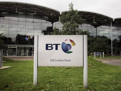 Logo de BT en su cuartel general. 