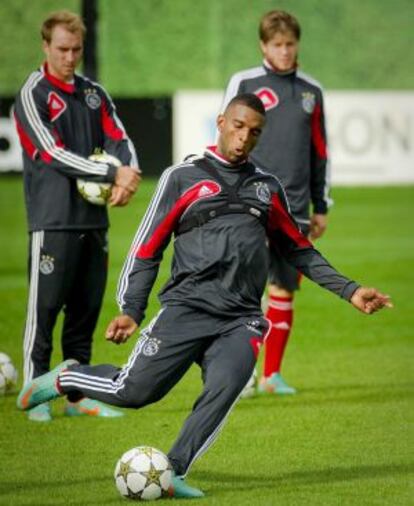 Ryan Babel se entrena