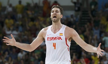 Pau Gasol se lamenta tras fallar los tiros libres decisivos ante Brasil, el pasado martes.