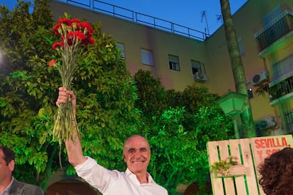 El alcalde y candidato del PSOE a la reelección en Sevilla, Antonio Muñoz, el viernes durante el acto de cierre de campaña en la capital andaluza.