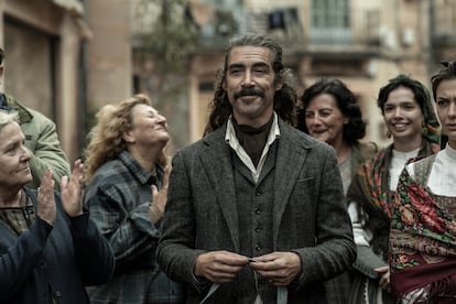 Óscar Jaenada, en 'The Walking Dead: Daryl Dixon', rodado en Sepúlveda.