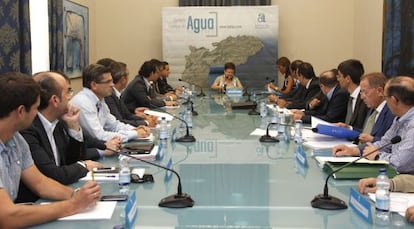 Reuni&oacute;n de la Mesa del Agua en Alicante.