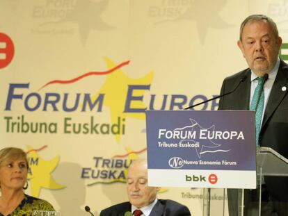 Pedro Azpiazu durante su intervención en el Forum Europa de Bilbao.