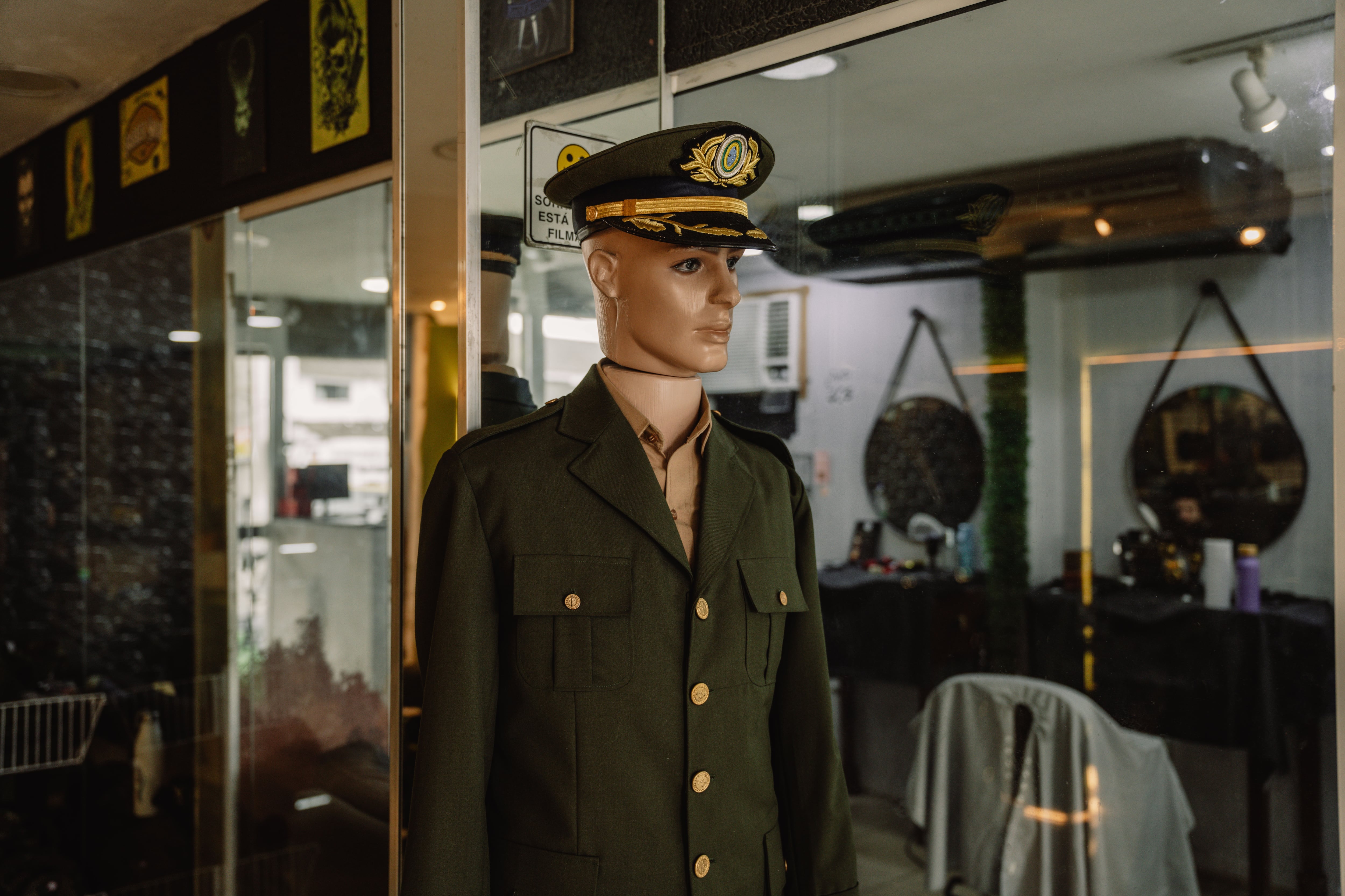 Tienda de artículos militares en Vila Militar, Río de Janeiro.