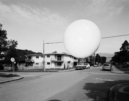 Aleix Plademunt, 'Aeroplane', 2010, Galerie Olivier Waltman.