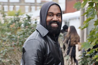 Kanye West saliendo del desfile de Burberry en Londres el pasado septiembre.