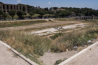 Basura y abandono en la zona del Circo Massimo, en Roma.