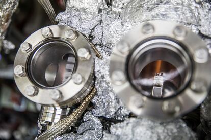 Detalle de la máquina del proyecto Stardust, en el Instituto de Ciencias de Materiales, en el Campus de Cantoblanco. 