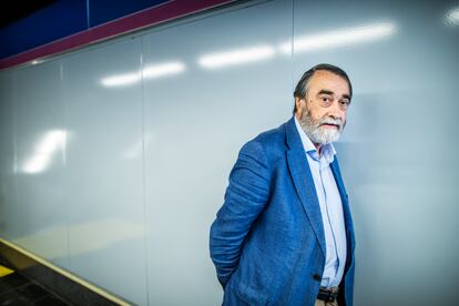 García Cuartango, en el metro de Madrid, el lunes 8 de mayo.