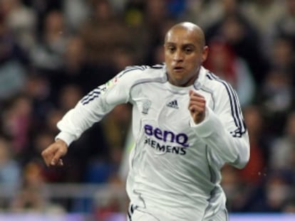 Roberto Carlos, en un partido con el Madrid.