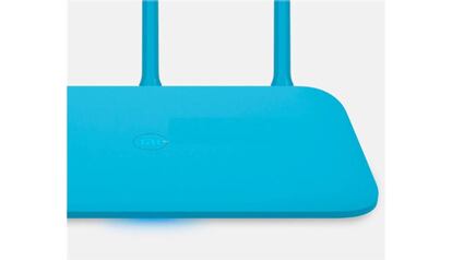 Este router Xiaomi 4Q llama la atención por su color azul chicle