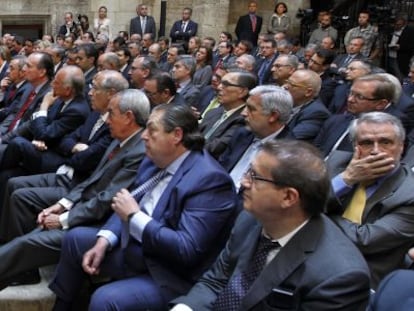 El presidente Alberto Fabra, en un encuentro con empresarios en abril con motivo de la visita de la ministra de Fomento.