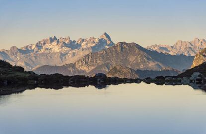 El lago de Ubales, situado en el parque natural de Redes. (Foto: Turismo de Asturias)