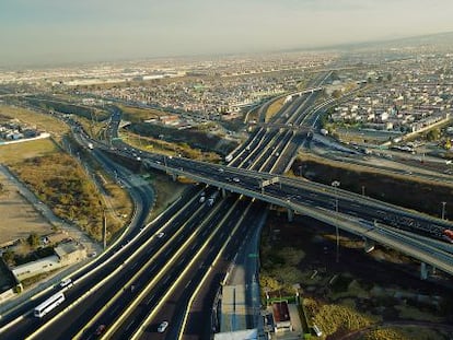 El nudo de autopistas Circuito Exterior Mexiquense, realizadas por OHL. 