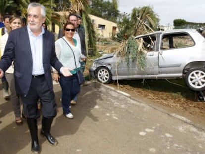 Jos&eacute; Antonio Gri&ntilde;&aacute;n, durrante la visita que realiz&oacute; este s&aacute;bado a Vera.