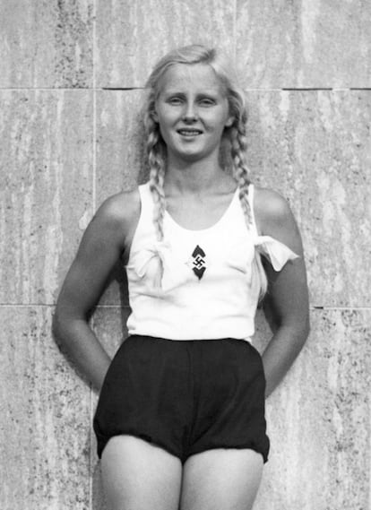 Una joven de la Liga de Muchachas Alemanas en 1935.
