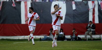 Miku celebra su gol al Villarreal.