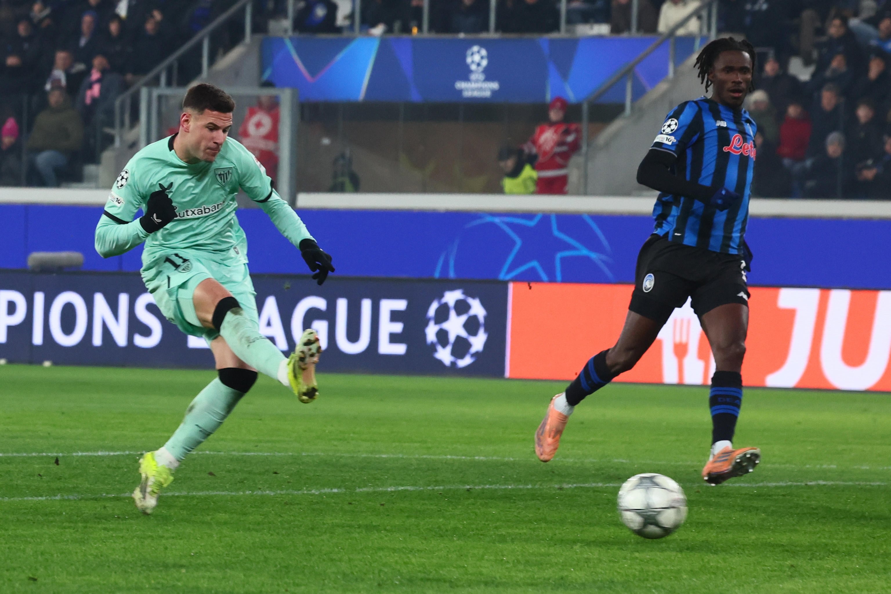 El Athletic desafía lo imposible en Bérgamo y sueña con la clasificación para la siguiente ronda de Champions