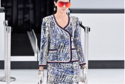 Modelo Kendall Jenner no último desfile da ‘maison’ francesa
