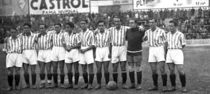 El equipo del Betis campeón de 1935.