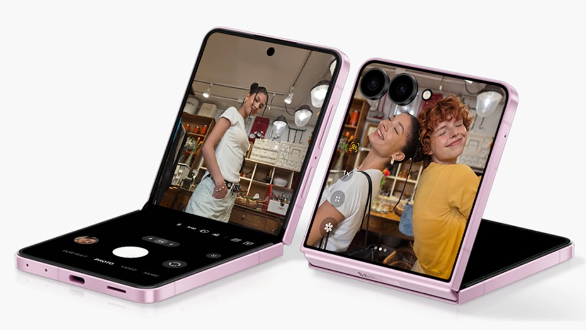 Vista frontal de uno de los móviles plegables de Samsung de última generación.