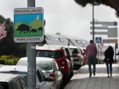 Se&ntilde;ales de aviso de jabal&iacute;es en Torrelodones. 