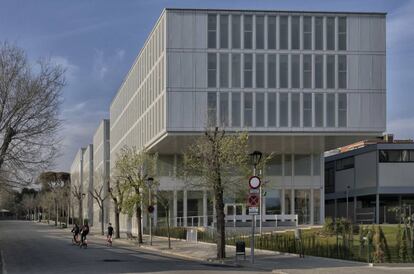 Els nous edificis de la Facultat de Dret de Barcelona, a la zona universitària de Pedralbes.