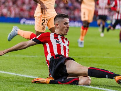 Oihan Sancet durante el partido entre el Athletic y el Atlético de Madrid el mes pasado.