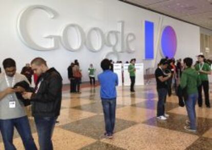 Participantes se registran en el evento Google I/O hoy, martes 14 de mayo de 2013, en el Moscone West Convention Center en San Francisco, California (EE.UU.). La conferencia va hasta el 17 de mayo. 