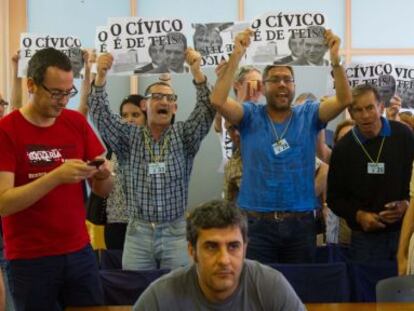 Protestas vecinales en el pleno de Vigo