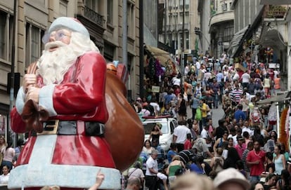 A rua 25 de Mar&ccedil;o, em S&atilde;o Paulo, em 4 de dezembro.