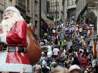 A rua 25 de Mar&ccedil;o, em S&atilde;o Paulo, em 4 de dezembro.